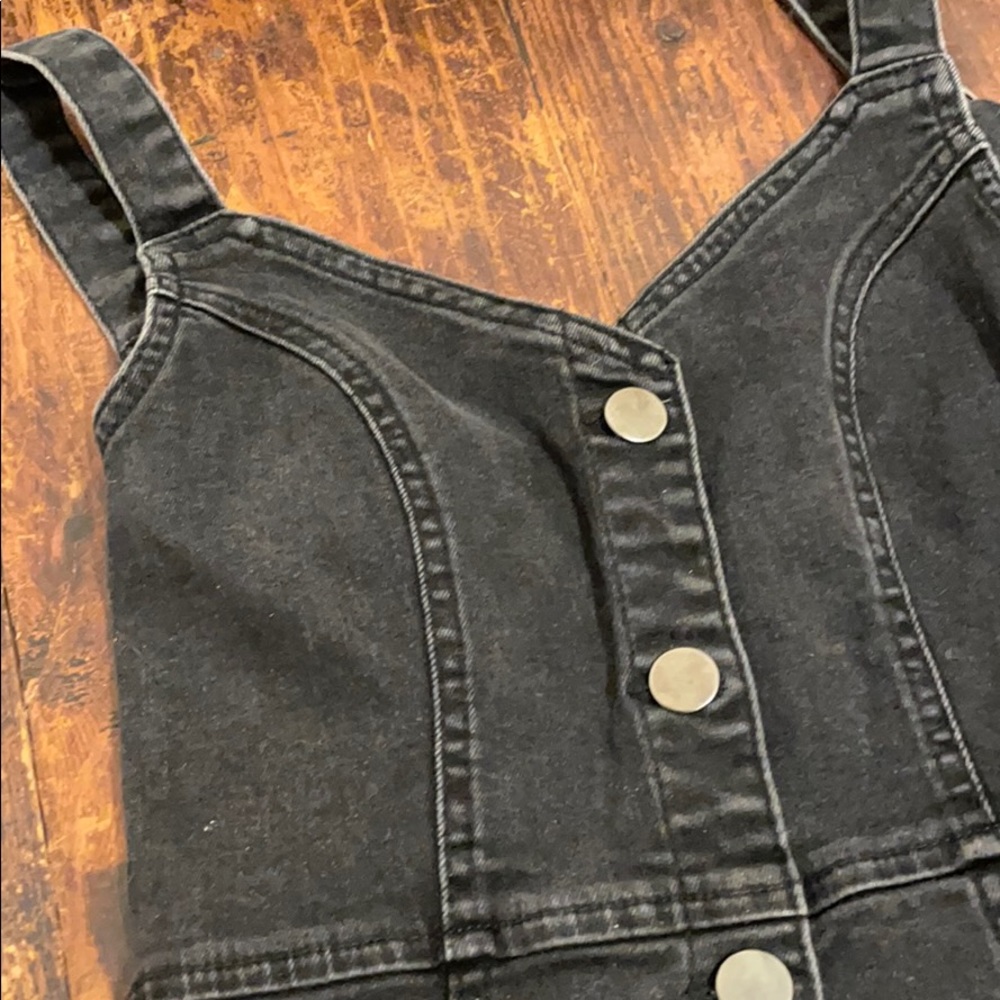 URBAN OUTFITTERS FADED BLACK DENIM MINI DRESS - Picture 13 of 14